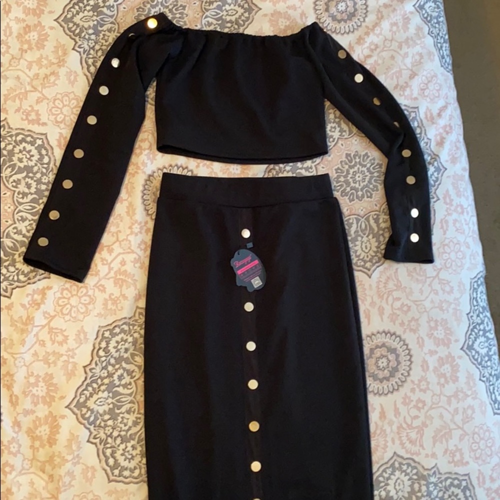 Two piece set